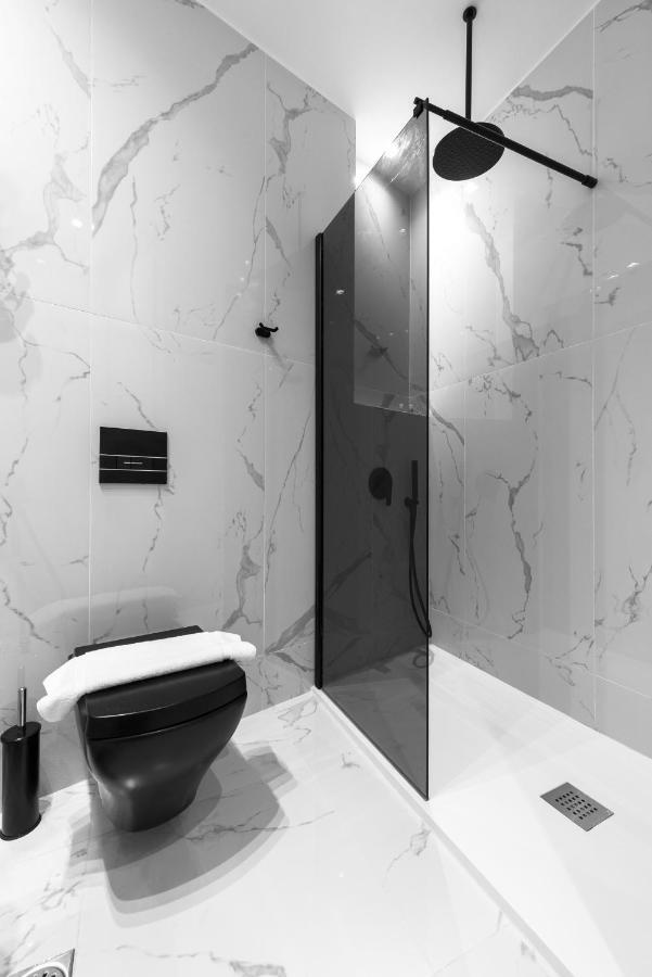 Appartamento Penthouse Level 8, Nilie Hospitality Mgmt Salonicco Esterno foto