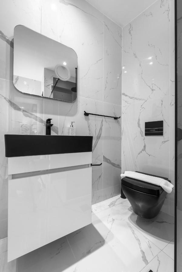 Appartamento Penthouse Level 8, Nilie Hospitality Mgmt Salonicco Esterno foto